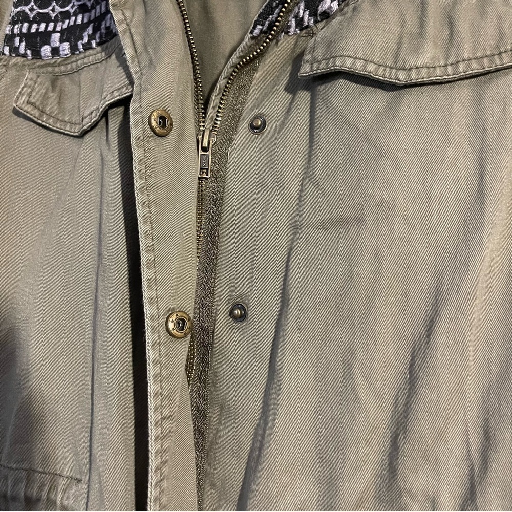 Mudd Olive green Jacket with Black Accents size large - Picture 6 of 7